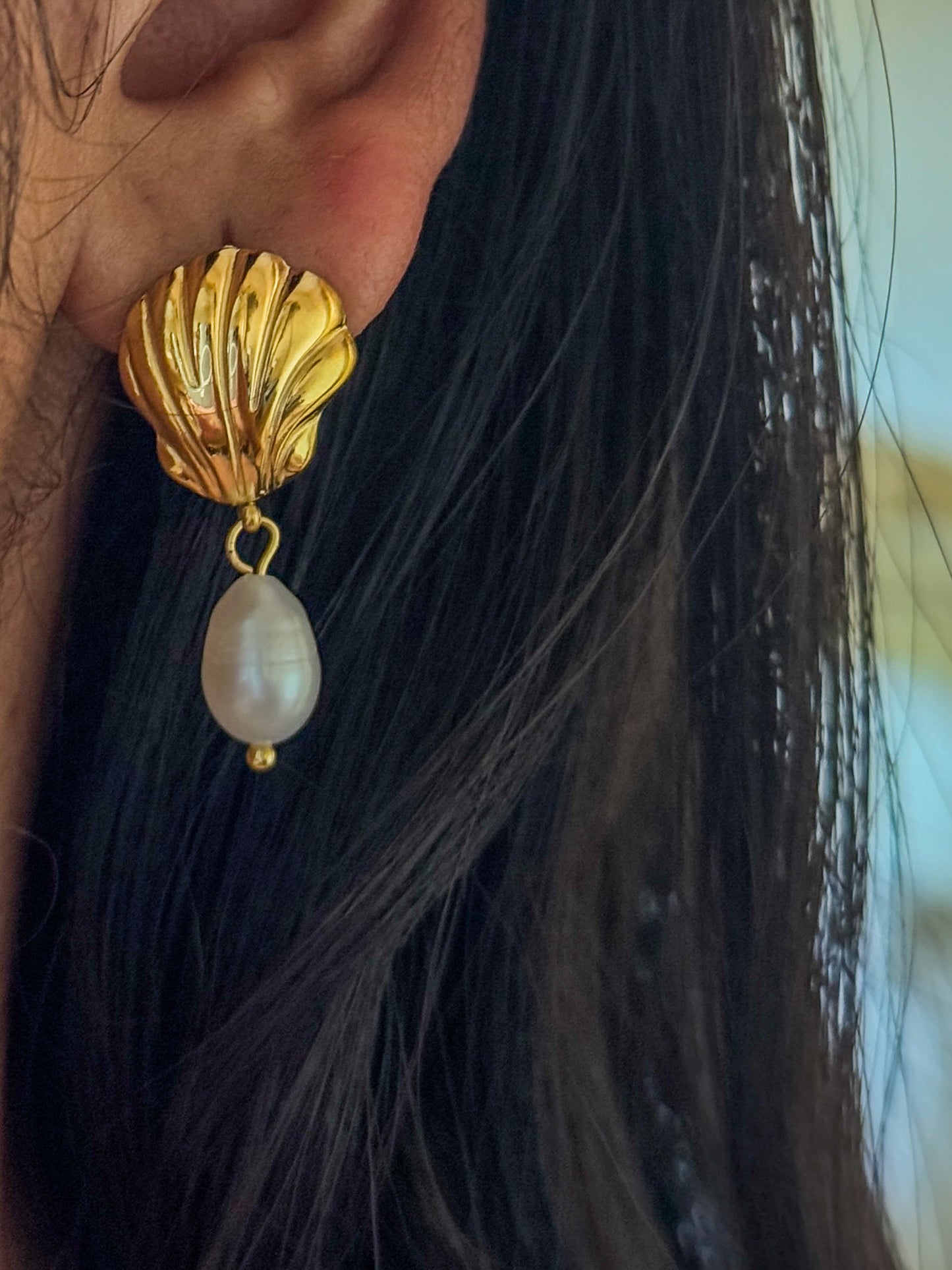 Shell Chic Earrings